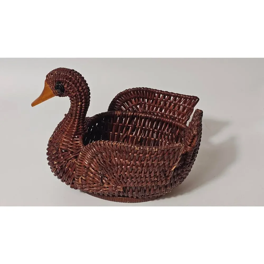 Vintage Woven Wicker Duck Basket | Wood Beak | 80s Farmhouse Cottagecore Decor